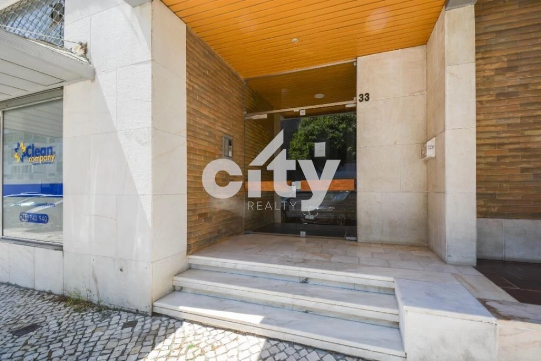 Apartamento T3 para Arrendamento em Lumiar Foto 2