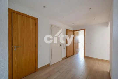 Apartamento T3 para Arrendamento em Lumiar