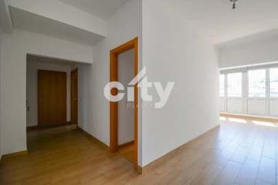 Apartamento T3 para Arrendamento em Lumiar