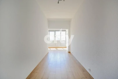 Apartamento T3 para Arrendamento em Lumiar