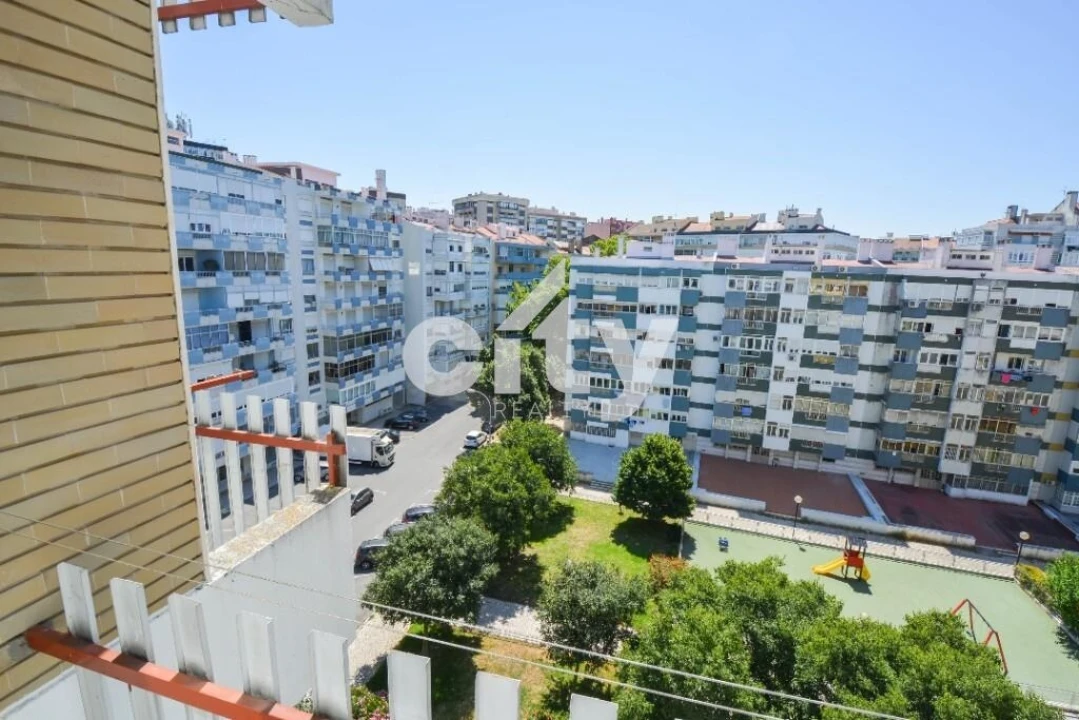 Apartamento T3 para Arrendamento em Lumiar Foto 20