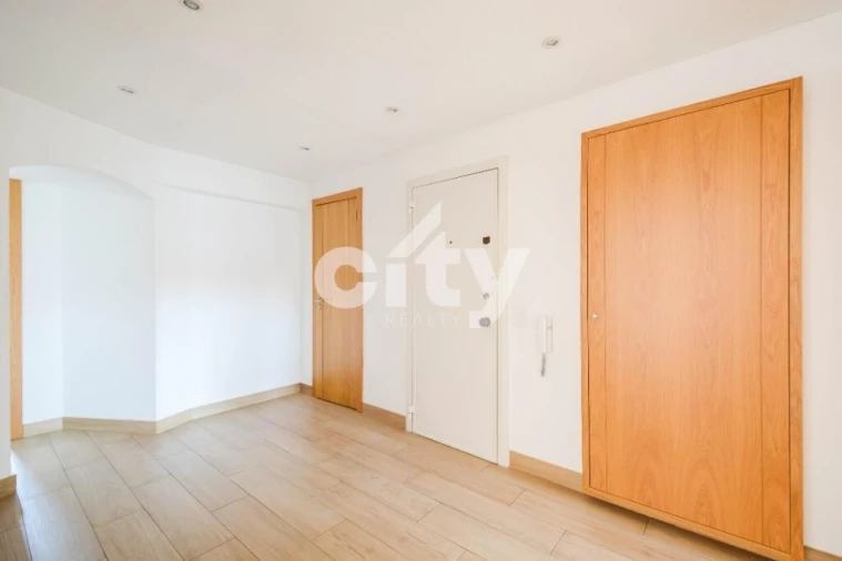 Apartamento T3 para Arrendamento em Lumiar Foto 14