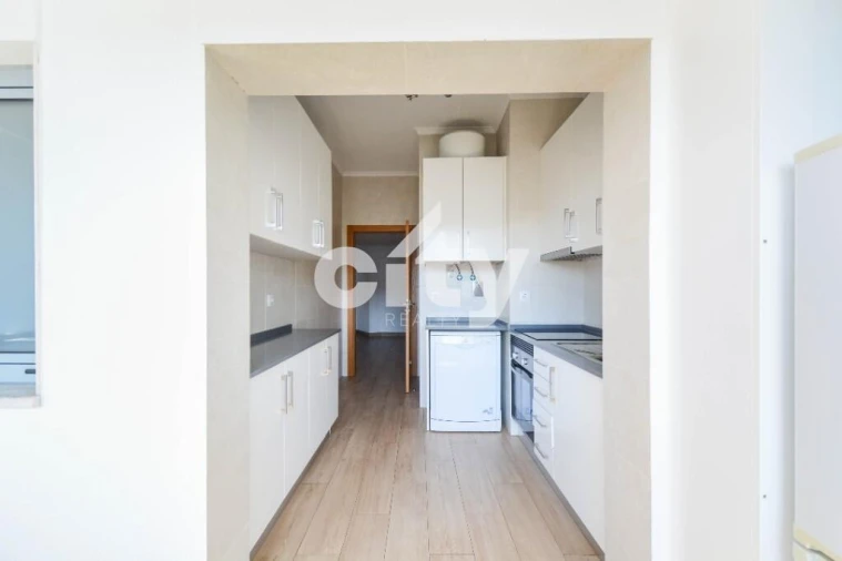 Apartamento T3 para Arrendamento em Lumiar Foto 19
