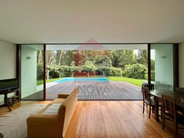 Moradia T5 para Venda em Soutelo