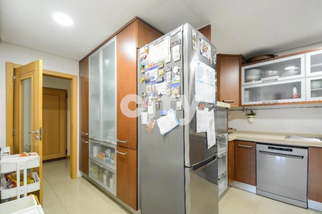 Apartamento T4 para Venda em Póvoa de Santo Adrião e Olival Basto Foto 12