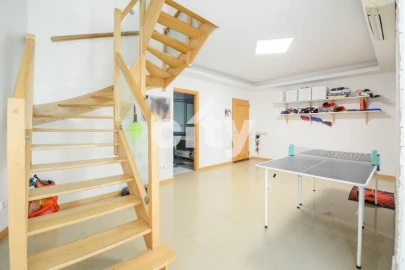 Apartamento T4 para Venda em Póvoa de Santo Adrião e Olival Basto