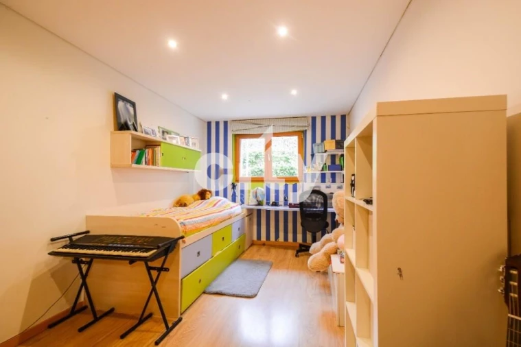 Apartamento T4 para Venda em Póvoa de Santo Adrião e Olival Basto Foto 30
