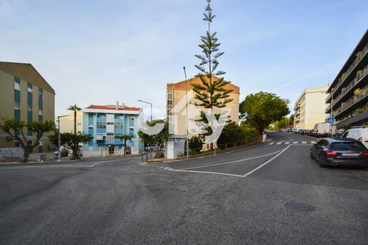 Apartamento T4 para Venda em Póvoa de Santo Adrião e Olival Basto Foto 41