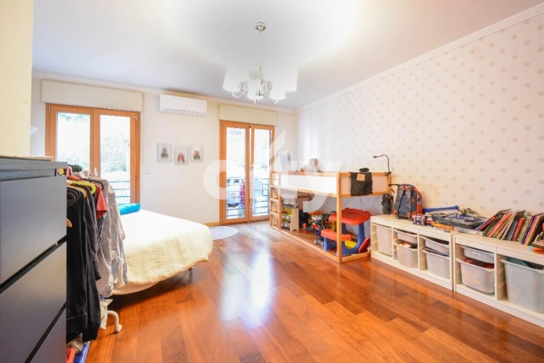 Apartamento T4 para Venda em Póvoa de Santo Adrião e Olival Basto Foto 15