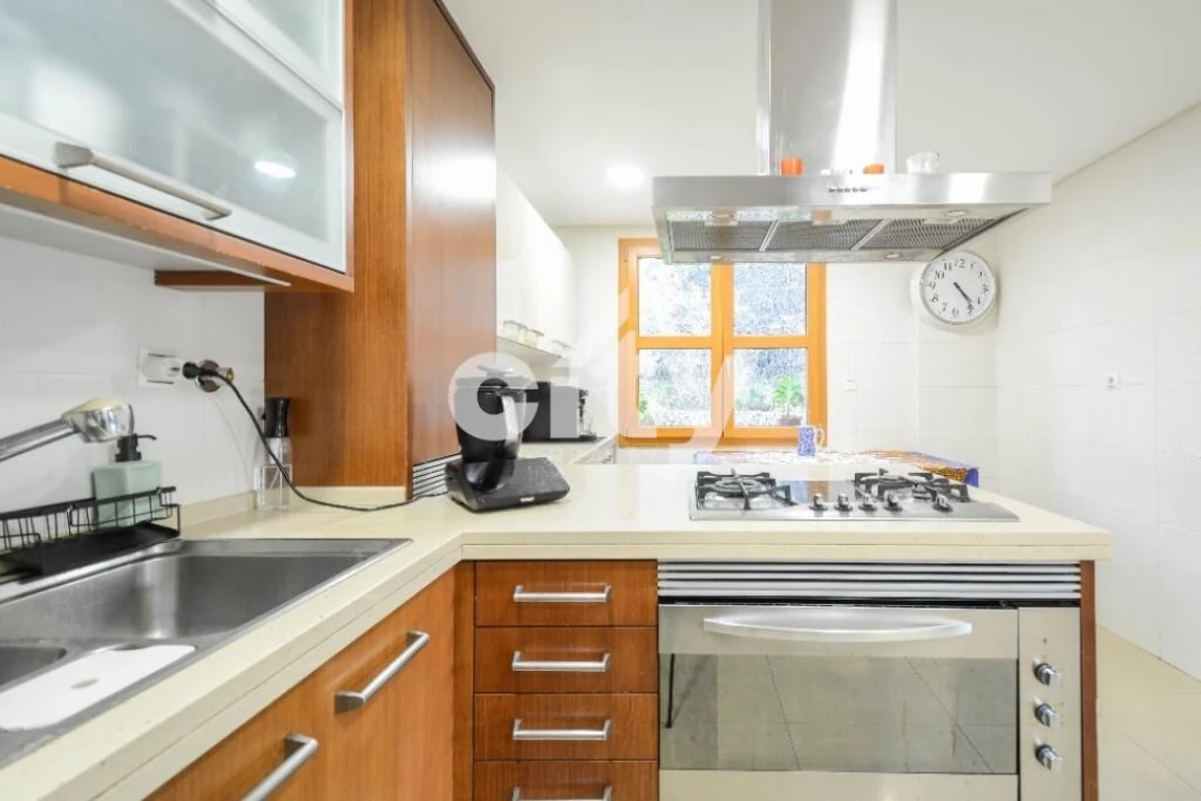 Apartamento T4 para Venda em Póvoa de Santo Adrião e Olival Basto Foto 11