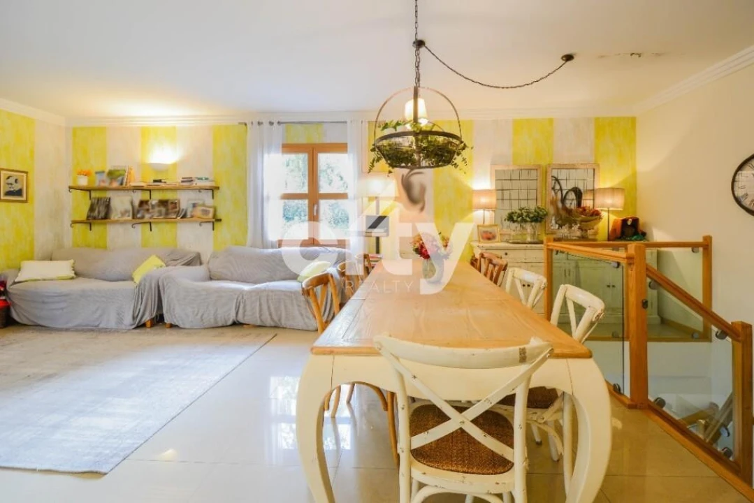 Apartamento T4 para Venda em Póvoa de Santo Adrião e Olival Basto Foto 1