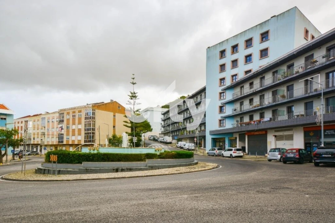 Apartamento T4 para Venda em Póvoa de Santo Adrião e Olival Basto Foto 46