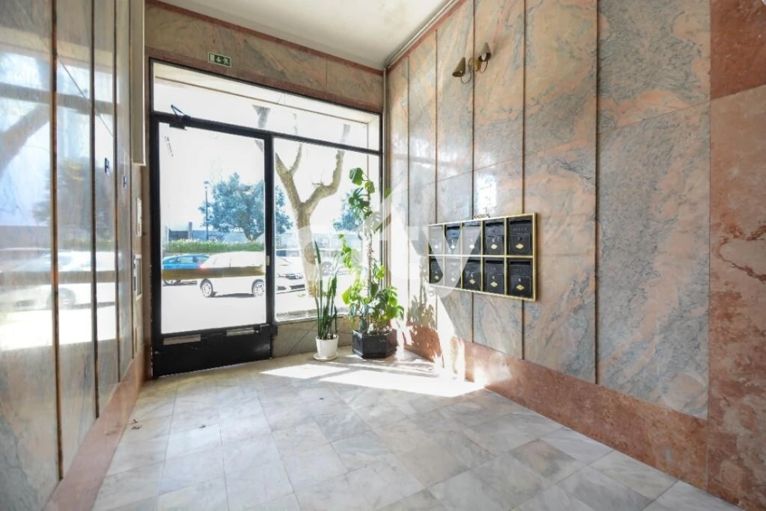 Apartamento T2 para Venda em Venteira Foto 14