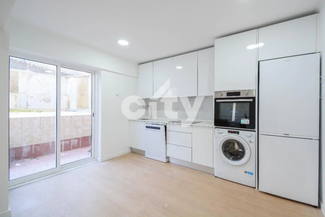 Apartamento T2 para Venda em Venteira Foto 1