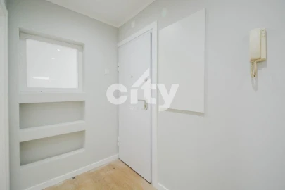 Apartamento T2 para Venda em Venteira