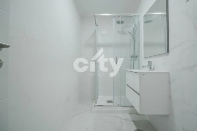 Apartamento T2 para Venda em Venteira