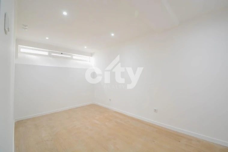 Apartamento T2 para Venda em Venteira Foto 11