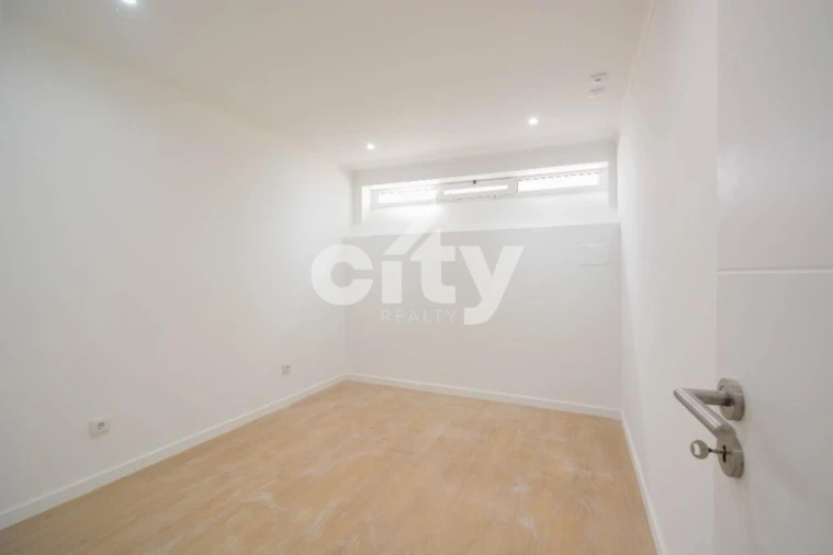 Apartamento T2 para Venda em Venteira Foto 10