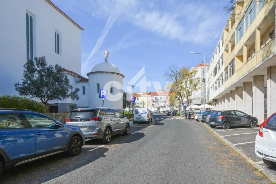 Apartamento T2 para Venda em Venteira Foto 18