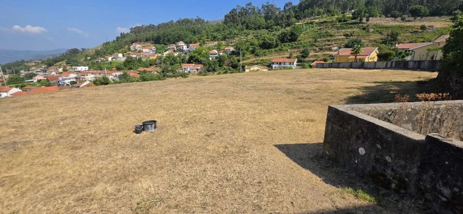 Terreno para Venda em Salamonde Foto 15