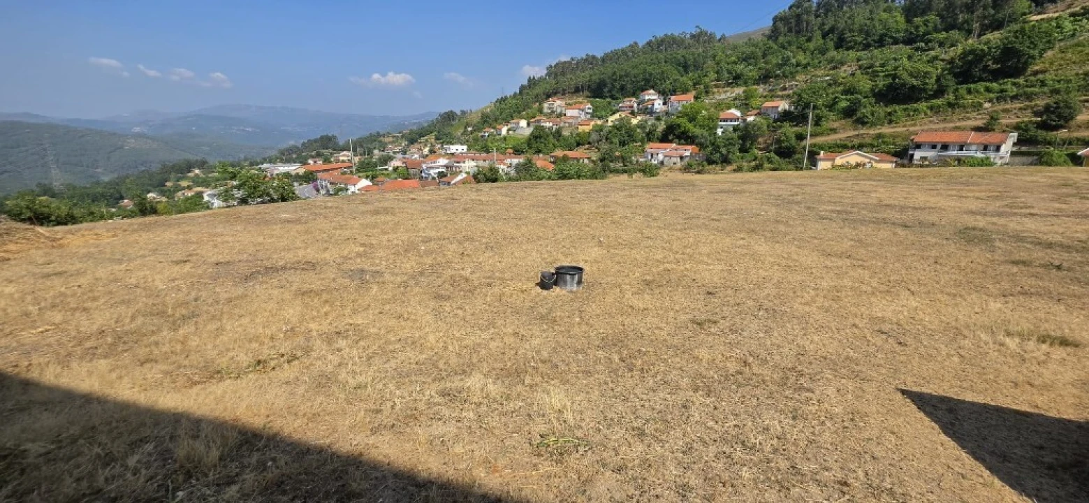 Terreno para Venda em Salamonde Foto 14