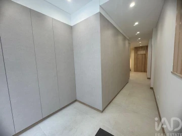 Apartamento T2 para Arrendamento em Aljubarrota