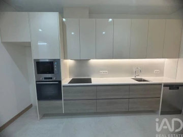 Apartamento T2 para Arrendamento em Aljubarrota