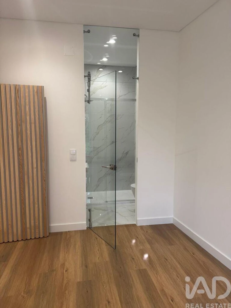 Apartamento T2 para Arrendamento em Aljubarrota Foto 22