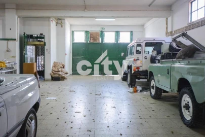 Prédio para Venda em Pontinha e Famões