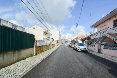 Prédio para Venda em Pontinha e Famões