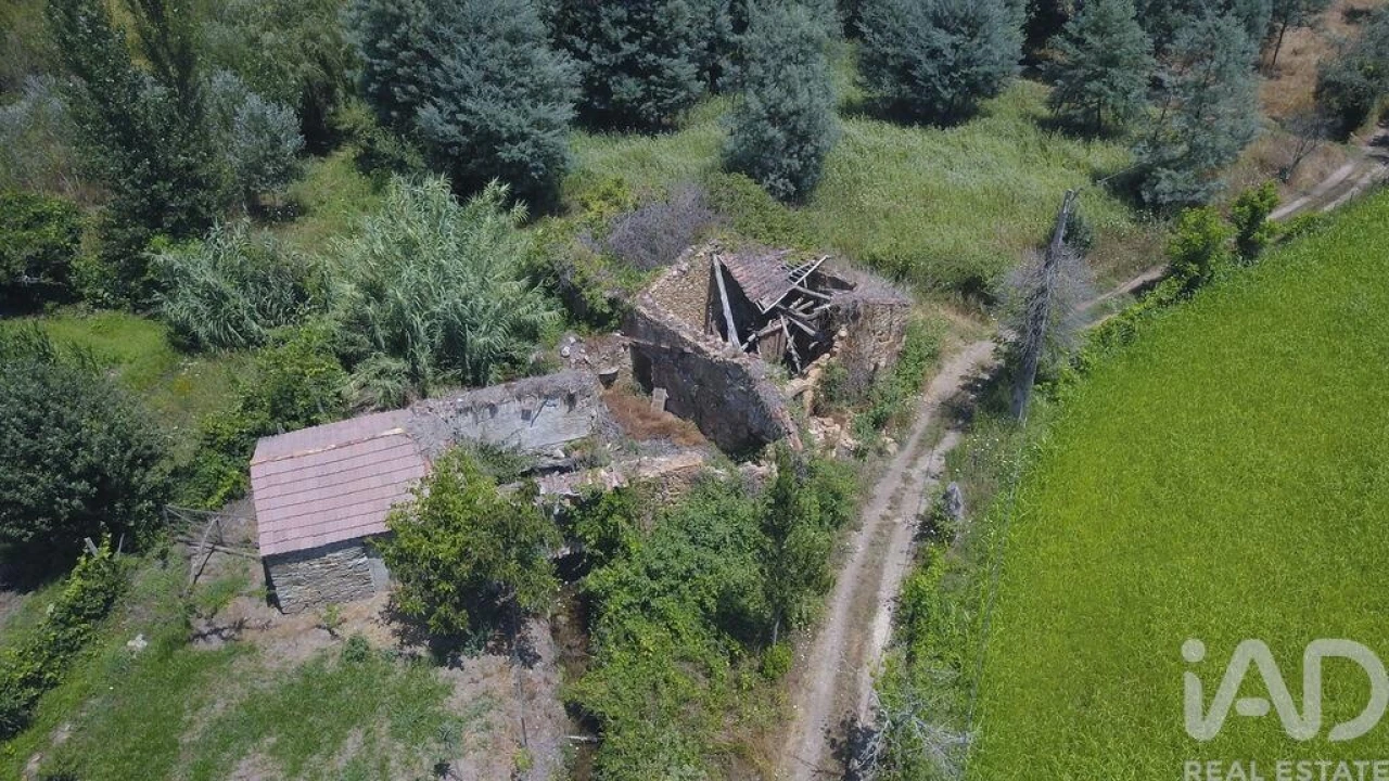 Moradia para Venda em Serpins Foto 10