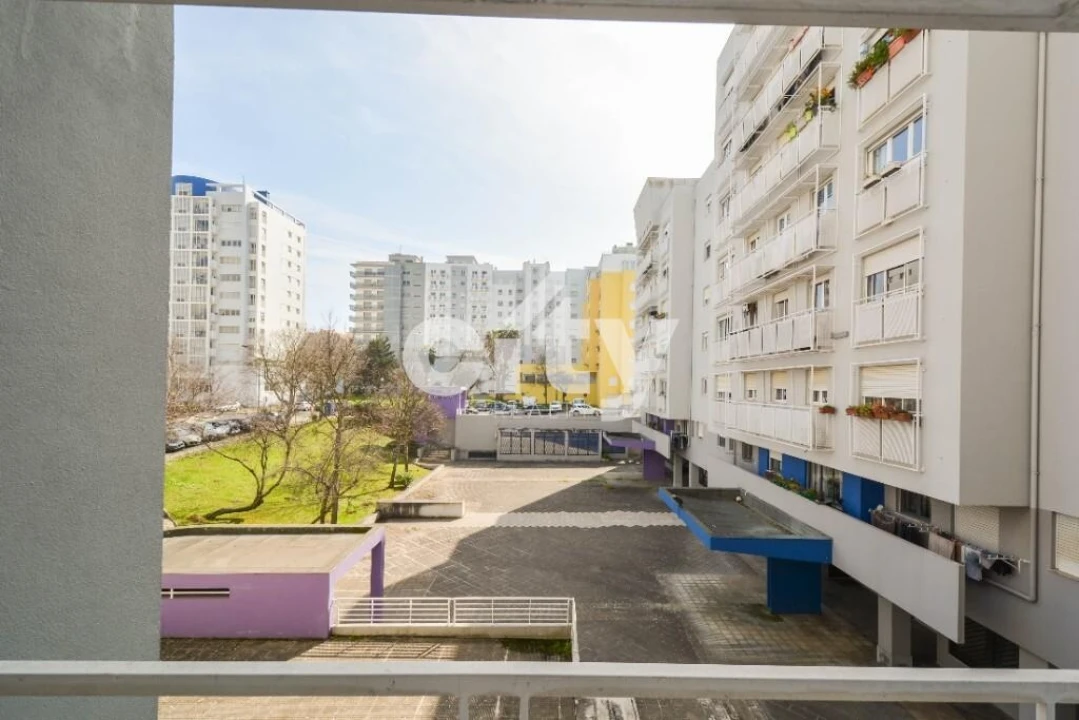 Apartamento T1 para Venda em Lumiar Foto 10