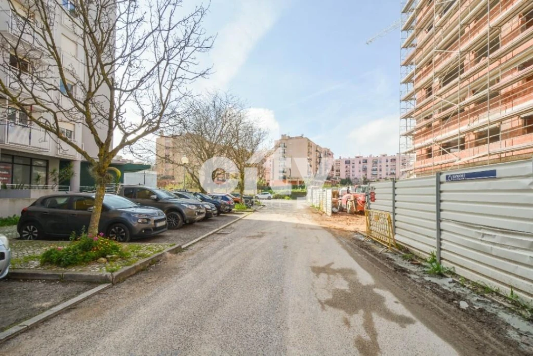 Apartamento T1 para Venda em Lumiar Foto 22