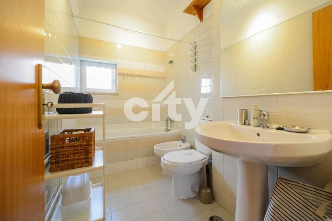 Apartamento T1 para Venda em Lumiar Foto 16