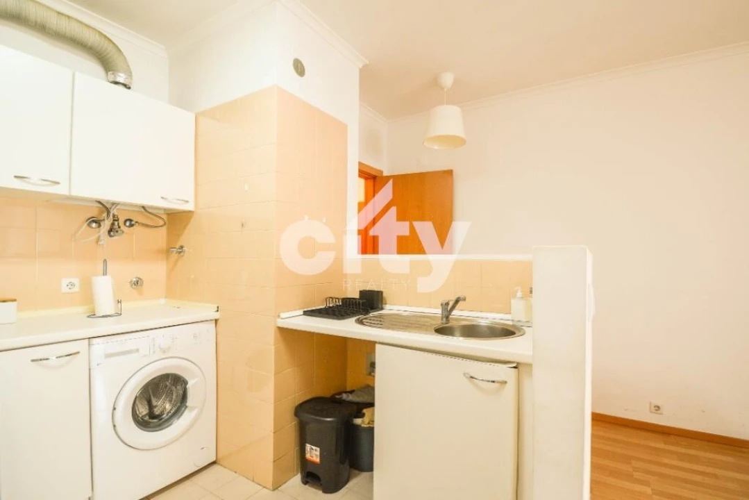 Apartamento T1 para Venda em Lumiar Foto 7