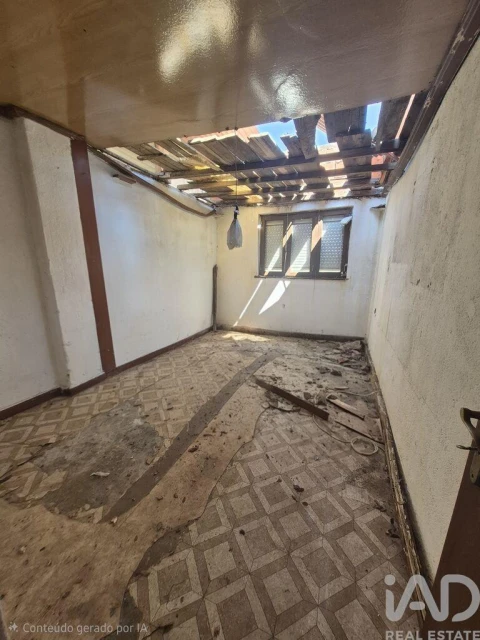 Moradia T2 para Venda em Leiria, Pousos, Barreira e Cortes