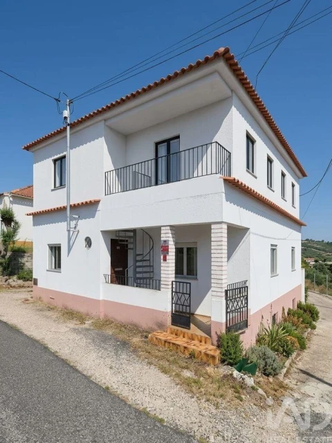 Moradia T2 para Venda em Leiria, Pousos, Barreira e Cortes