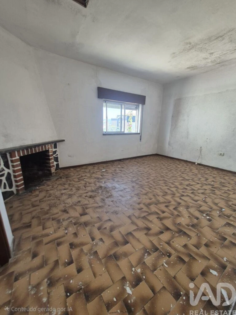 Moradia T2 para Venda em Leiria, Pousos, Barreira e Cortes Foto 17