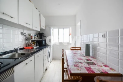 Apartamento T2 para Venda em Baixa da Banheira e Vale da Amoreira
