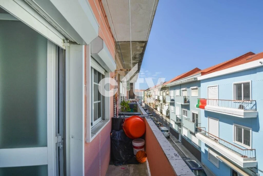 Apartamento T2 para Venda em Baixa da Banheira e Vale da Amoreira Foto 4