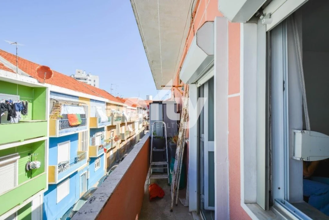 Apartamento T2 para Venda em Baixa da Banheira e Vale da Amoreira Foto 5