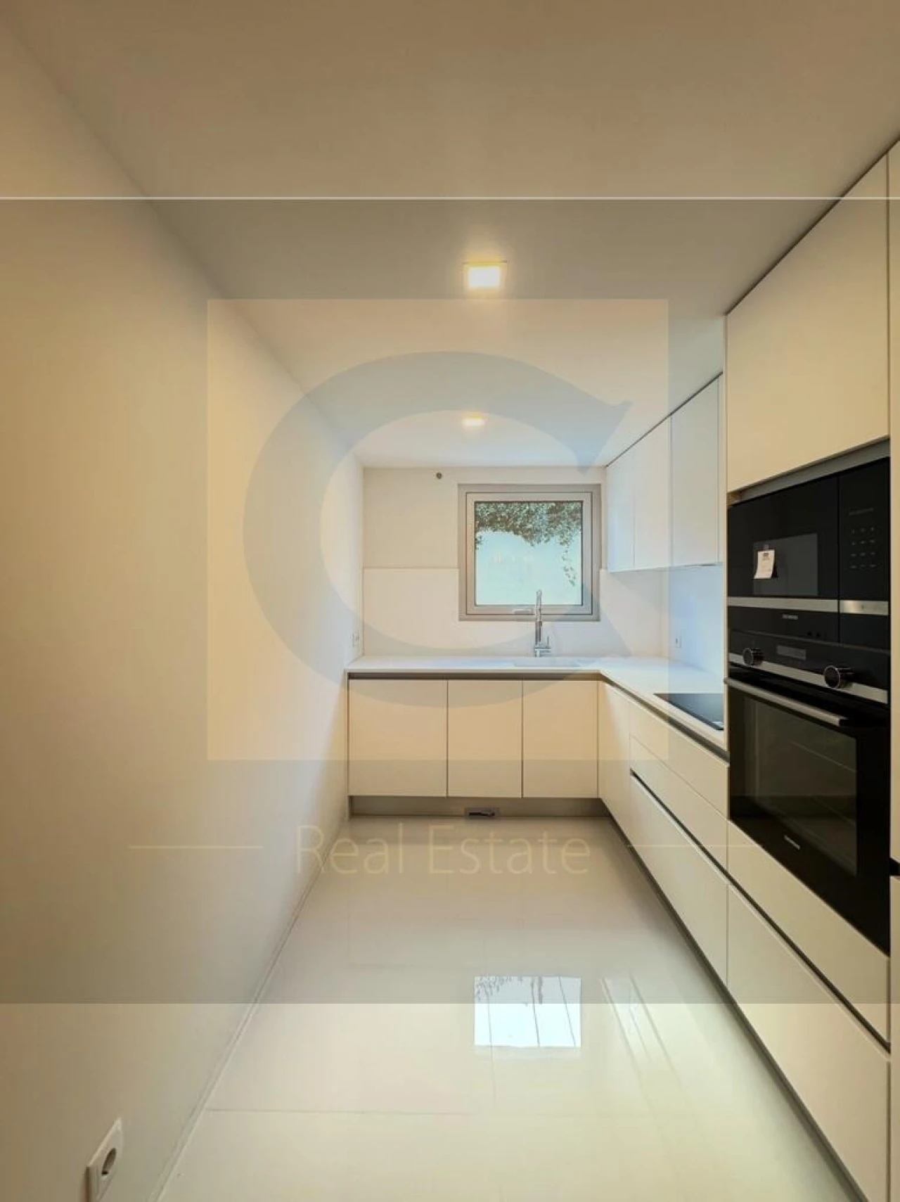 Apartamento T4 para Venda em Aldoar, Foz do Douro e Nevogilde Foto 3