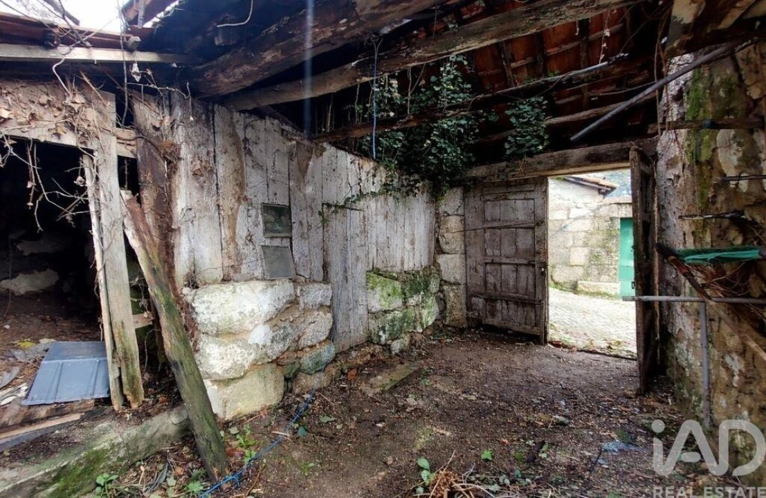 Moradia para Venda em Fonte Arcada Foto 4