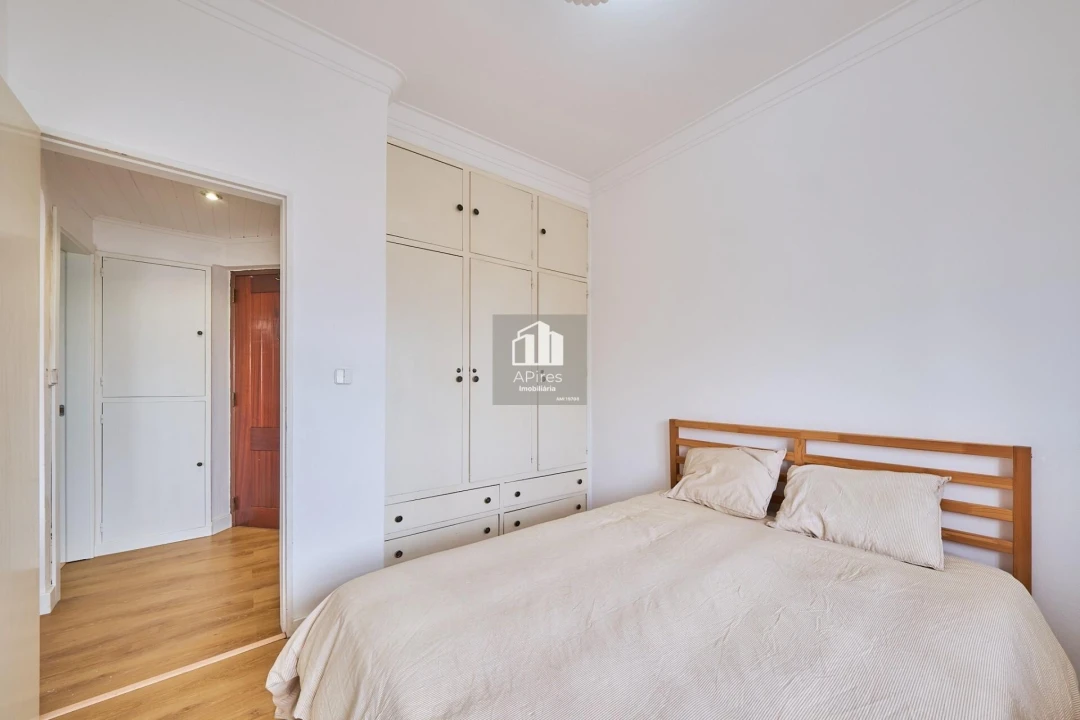 Apartamento T1 para Venda em Costa da Caparica Foto 16