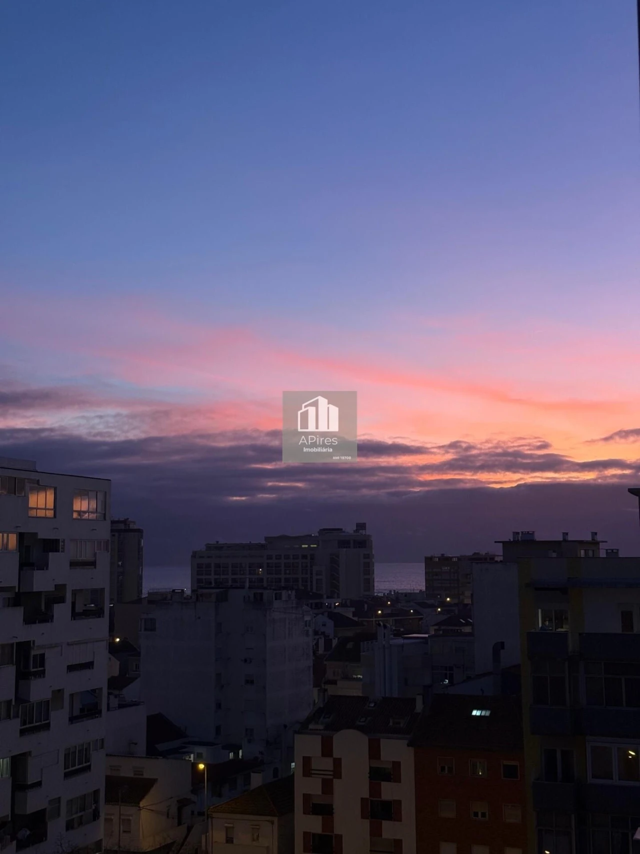 Apartamento T1 para Venda em Costa da Caparica Foto 23