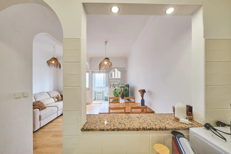 Apartamento T1 para Venda em Costa da Caparica Foto 12