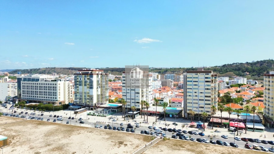Apartamento T1 para Venda em Costa da Caparica Foto 31