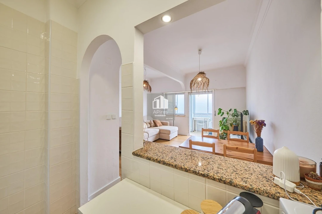Apartamento T1 para Venda em Costa da Caparica Foto 11