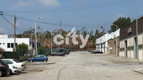 Terreno para Venda em Castêlo da Maia