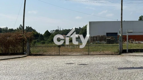 Terreno para Venda em Castêlo da Maia